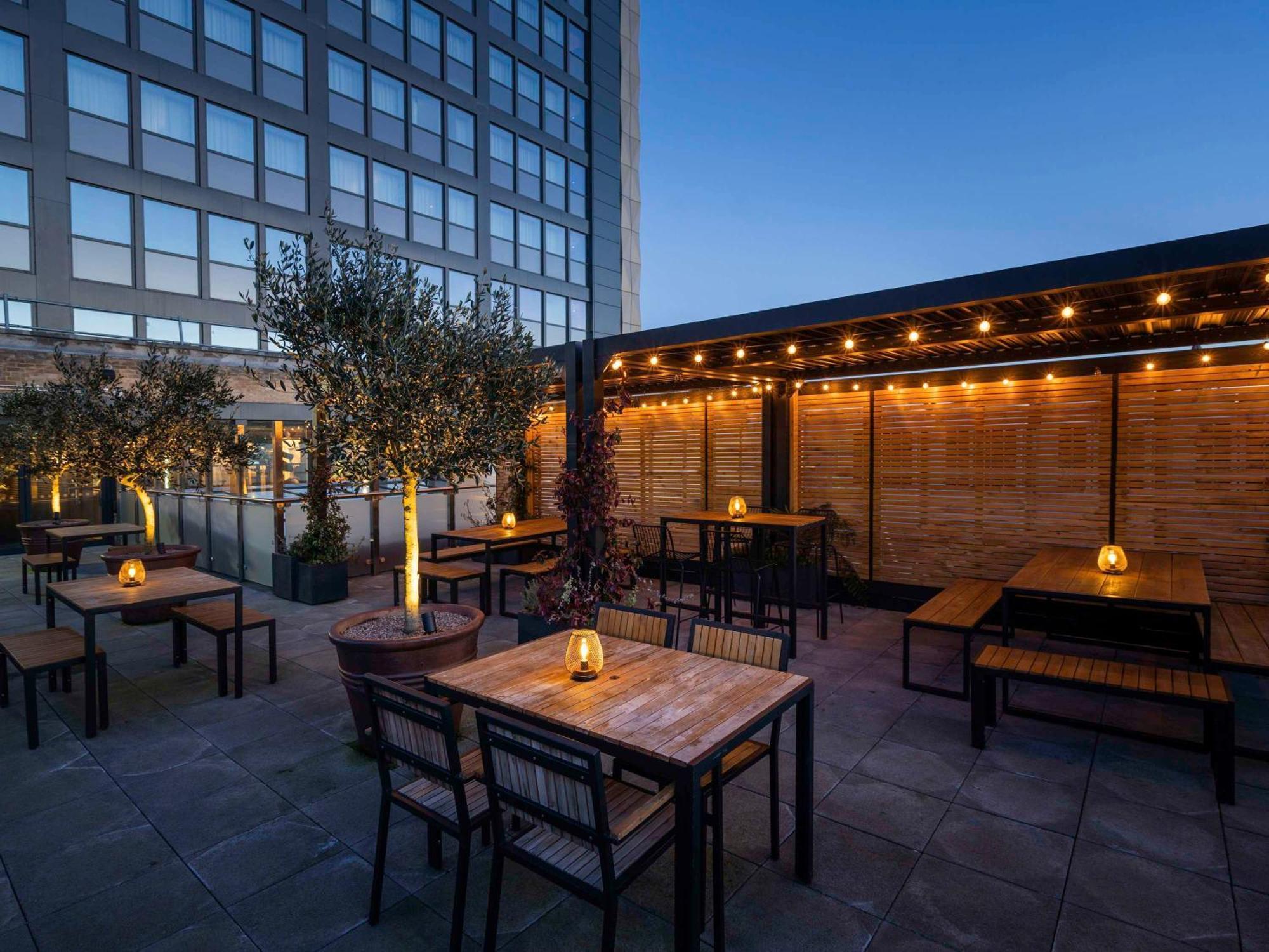 Mercure Newport Exteriör bild